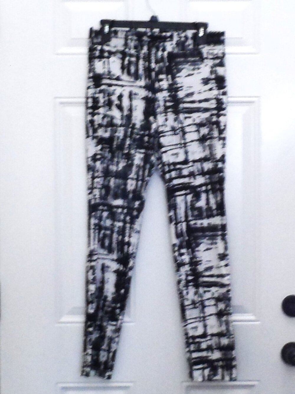 Frank Lyman- Black and White Pants size 8